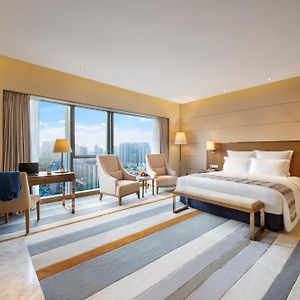 Deluxe Executive Twin Room Lounge Access